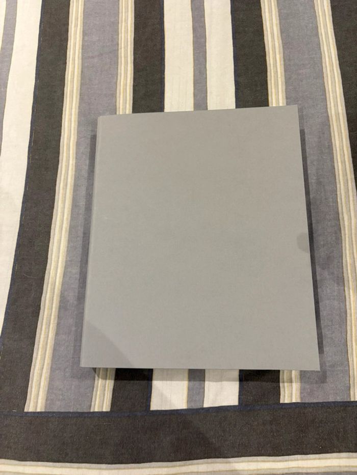 Grand classeur neuf exacompta gris