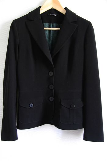 Made in France Très beau blazer cintré noir CAROLL