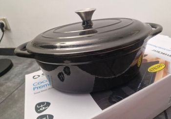 Cocotte en fonte 4.7 litres NEUVE