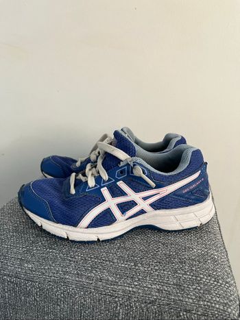 Baskets Asics Gel-Galaxy 9 Taille 33