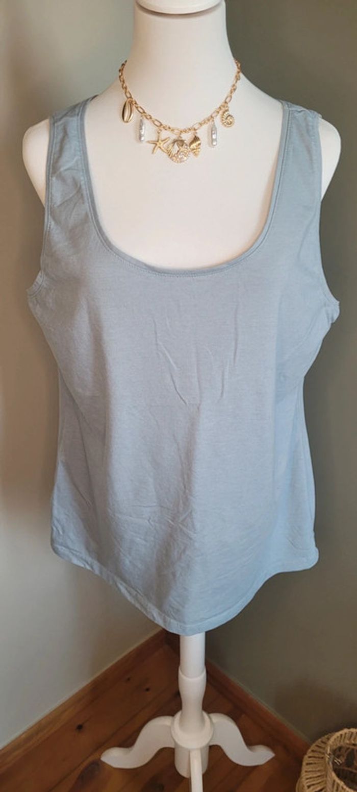 Joli débardeur bleu clair Taille 48 - photo numéro 2