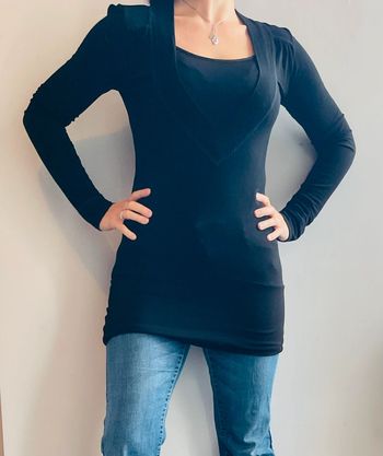 Tunique noire vintage manches longues col V