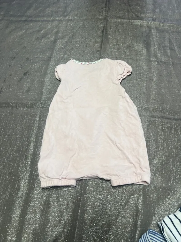 Combishort taille 9 mois - photo numéro 3