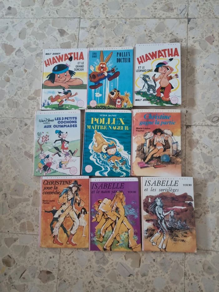 Lot 9 bibliothèques roses