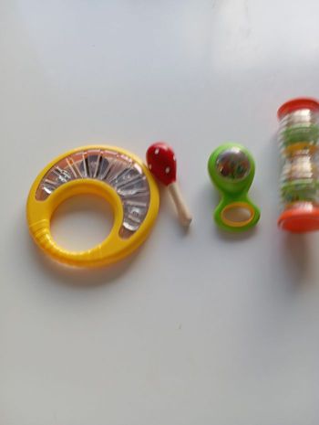 Jeux d'éveil de sons  musique 4 instruments