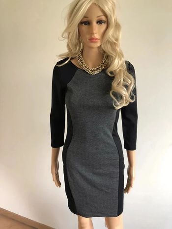 Robe grise et noire avec manches 3/4 LolaLiza taille française 36 bon état (présence de bouloches)