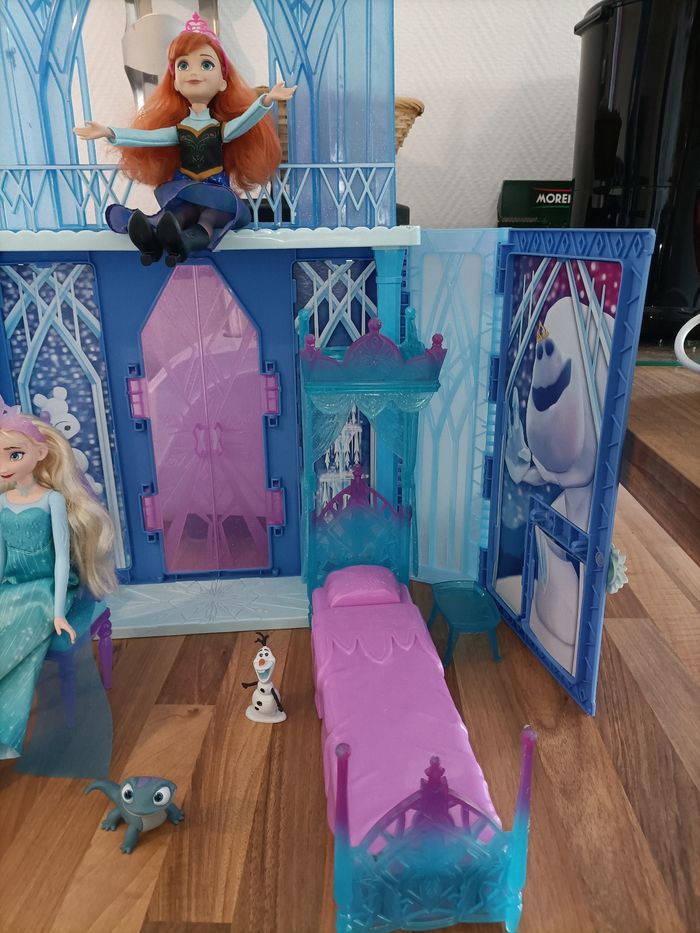 Palais des glaces Reine des Neiges - Château Arendelle -Elsa, Anna,Olaf, Bruni - photo numéro 4