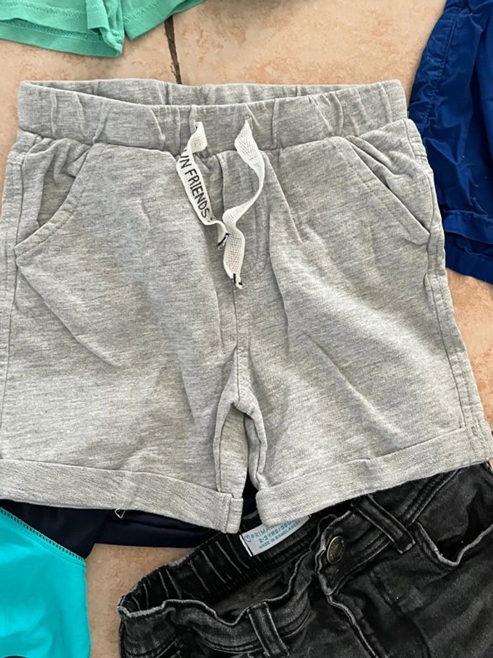 Lot short 3 ans - photo numéro 2
