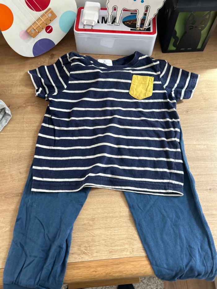 Lot pyjamas - photo numéro 4