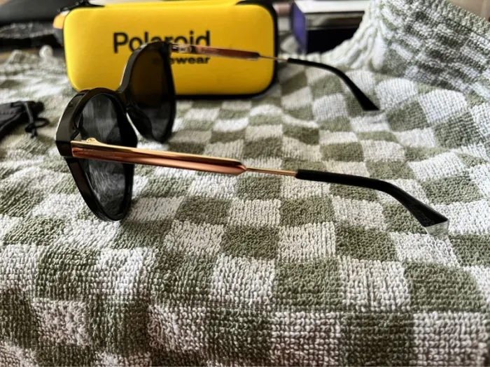 Lunette de soleil Polaroïd Polarisée - photo numéro 3