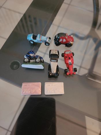 7 fèves plates sport automobile