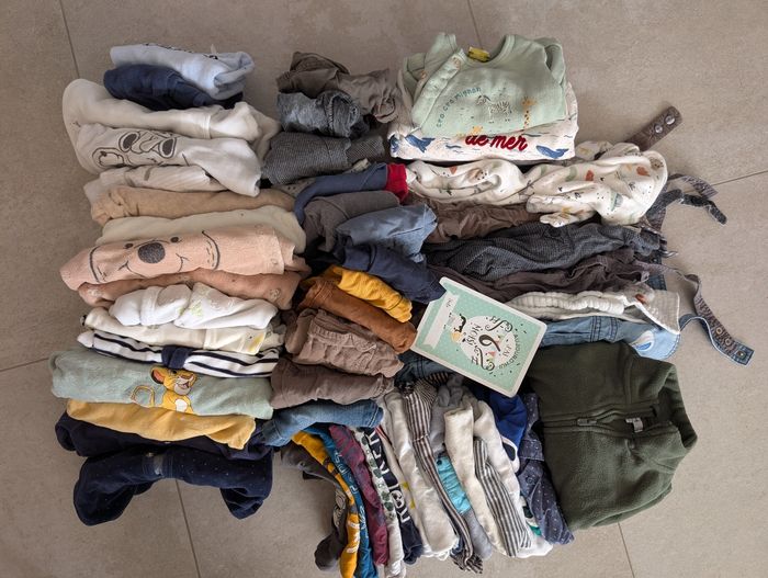 Gros lot vêtements garçon 6 mois