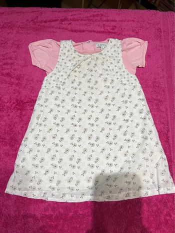 Ensemble t-shirt et robe