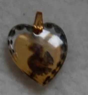 Pendentif cœur avec écureuil