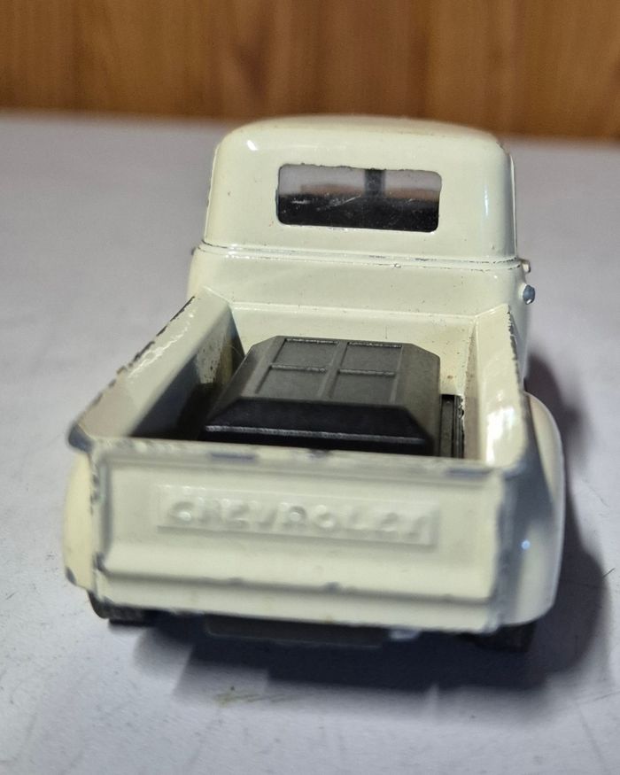 Welly 1955 Chevrolet Pickup No.48708 voiture miniature vintage 1/34–1/39 - photo numéro 4