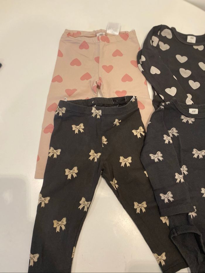 Ensemble leggings et bodies 12 mois - photo numéro 2