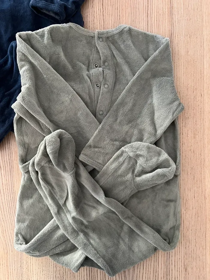 Lot de 2 pyjamas hiver 24 M - photo numéro 5