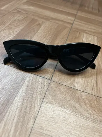 Lunettes de soleil à œil de chat cat eye