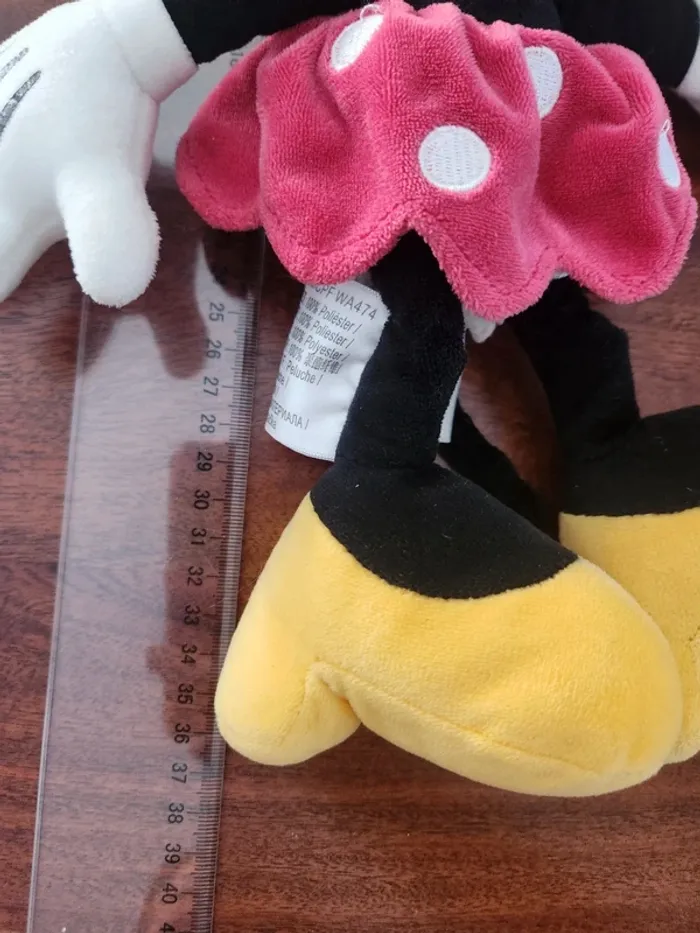 Peluche Disney Minnie Rouge Chapeau Fleur 🧸 - photo numéro 4