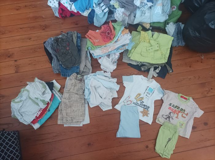 Lot de. Vêtements garçon 6 mois