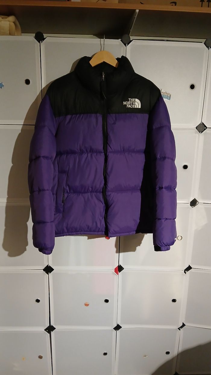 Doudoune the north face nuptse violet et noir unisexe