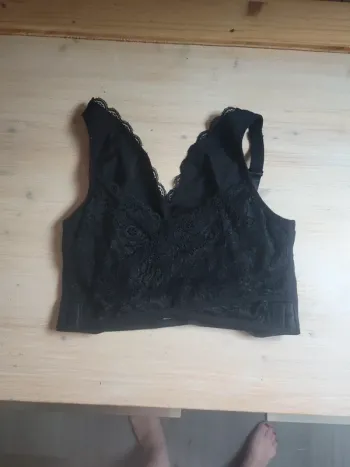 Brassière poitrine genereuse