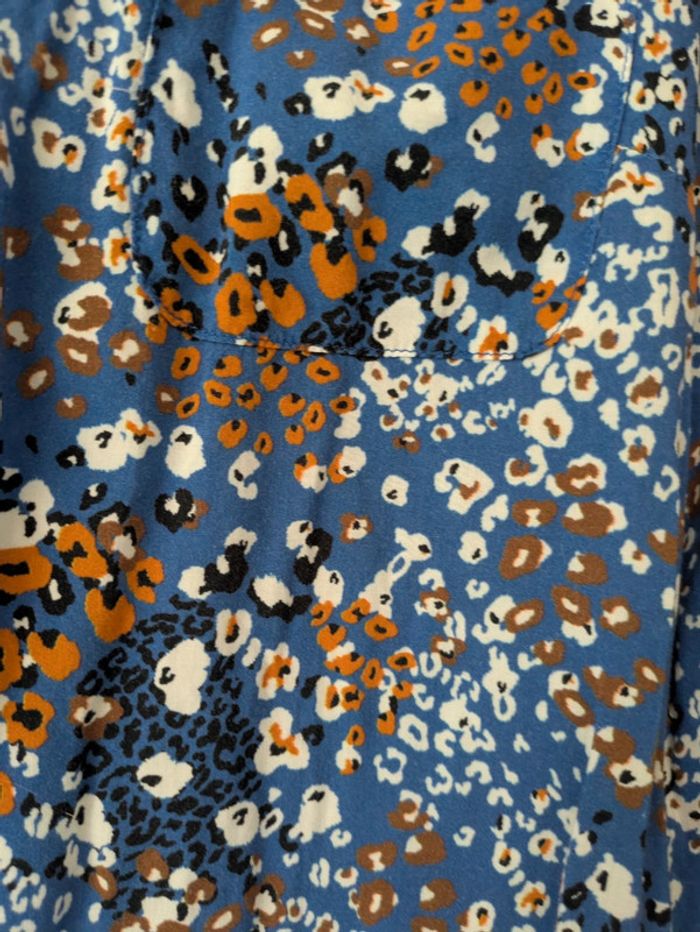 Magnifique haut blouse femme Gémo motifs bleu marron noir et blanc taille 44 - photo numéro 3