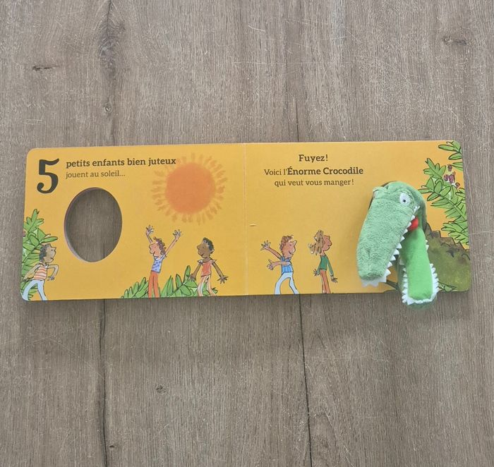 Grand livre marionnette L'énorme crocodile - photo numéro 7