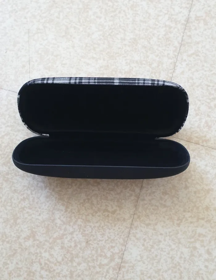 Boîte à lunettes - photo numéro 2