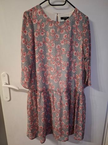 Robe burton taille 36 en très bon état
