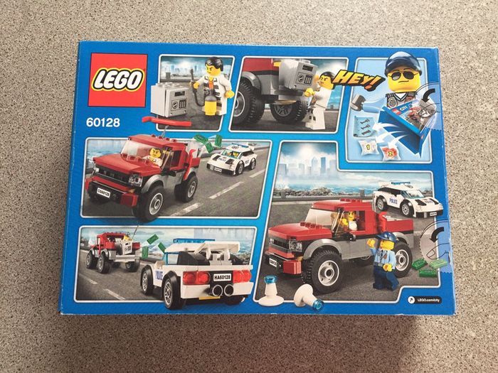 Boîte lego City Neuve 60128 - photo numéro 2