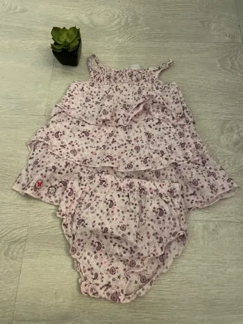 Robe à bretelle violette