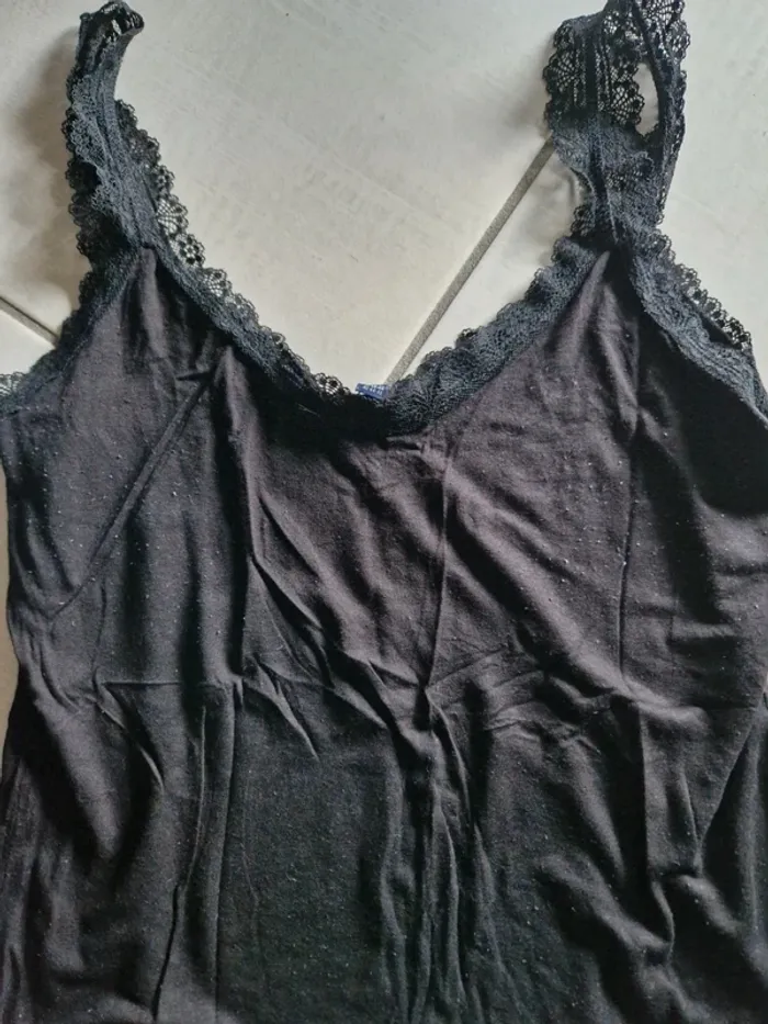 Débardeur dentelle - photo numéro 2