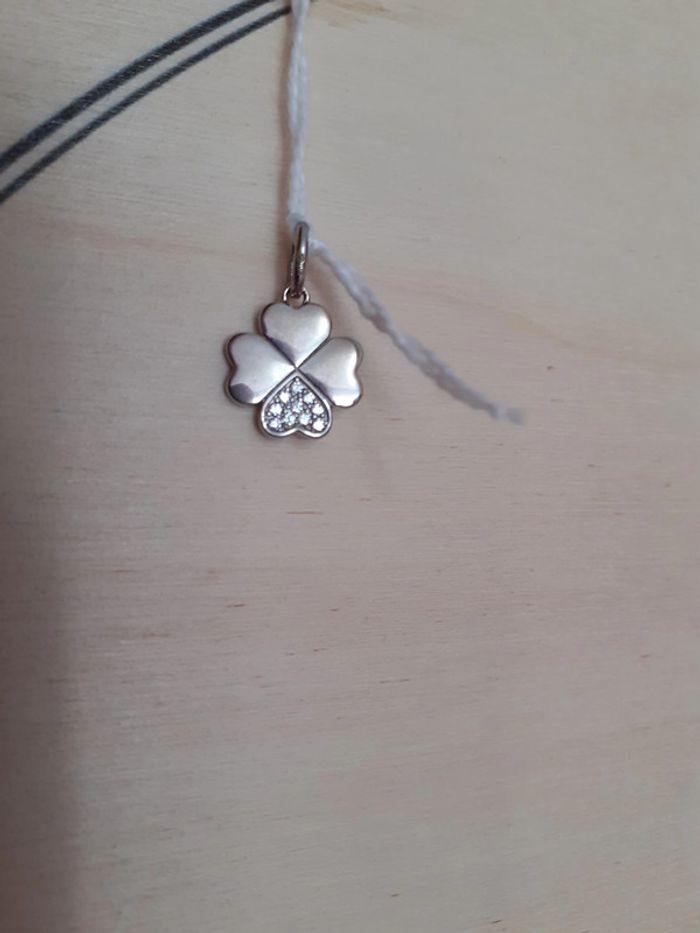 Pendentif trèfle argent