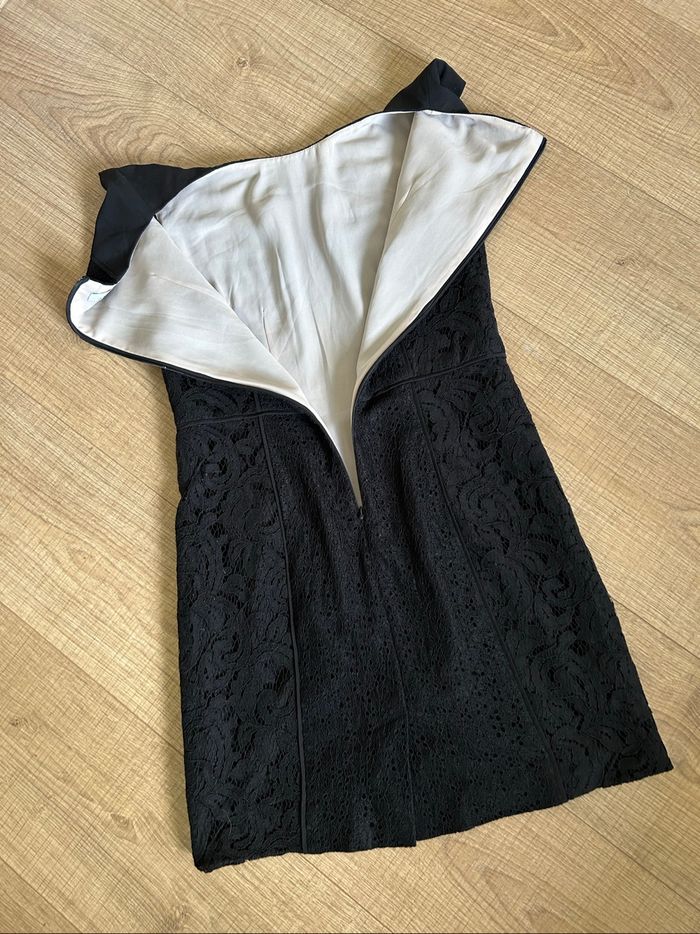 Robe noire en dentelle sans manches Jacqueline Riu taille 36 TBE - photo numéro 9