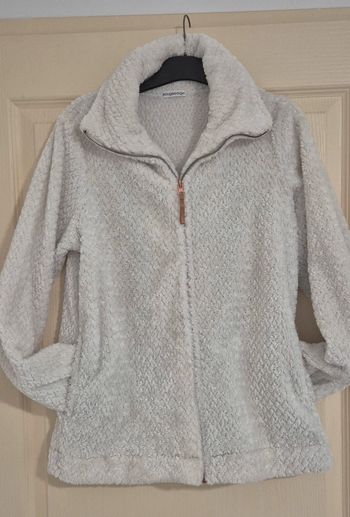 Gilet blanc cassé