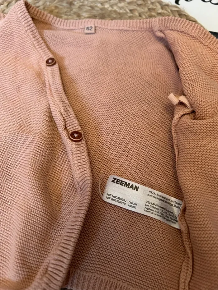 Gilet croisé 3 mois - photo numéro 4