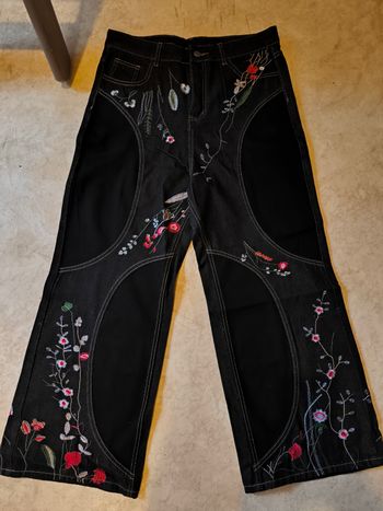 Jeans noir baggy y2k brodée