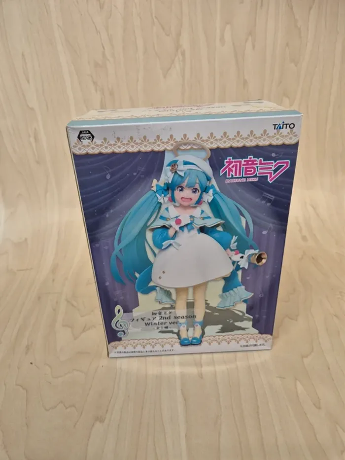 Figurine Hatsune Miku 2nd season Winter version