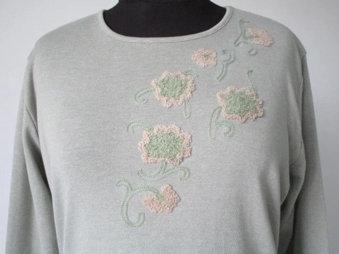 T-shirt vintage vert fleurs 40/42 TBE - photo numéro 3
