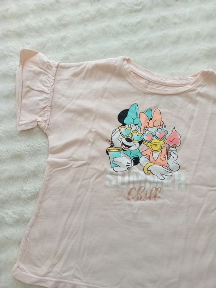 Tshirt fille 4/5ans Disney 🌸🩷 - photo numéro 2