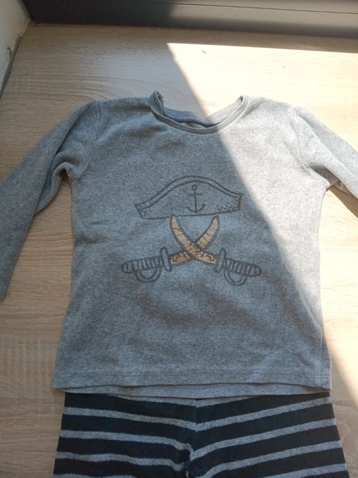 Pyjamas hivers vertbaudet taille 2 ans - photo numéro 2