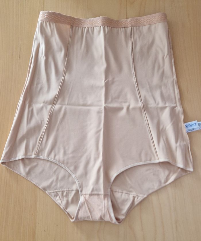 Culotte gainante - T. XXL - Neuve - photo numéro 3