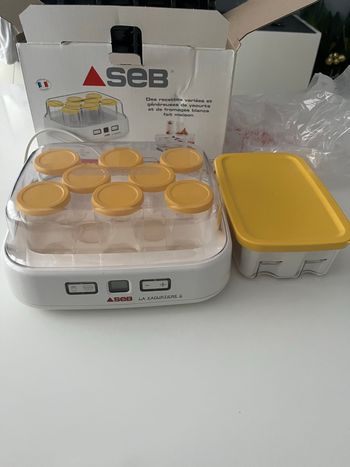 Yaourtière SEB 2 comme neuve 