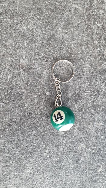 Porte clé neuf boule de billard