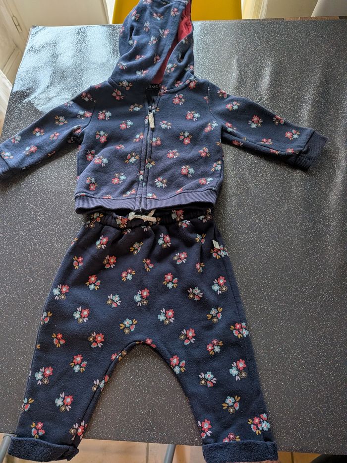 Survêtement très bon état taille 74 - photo numéro 4