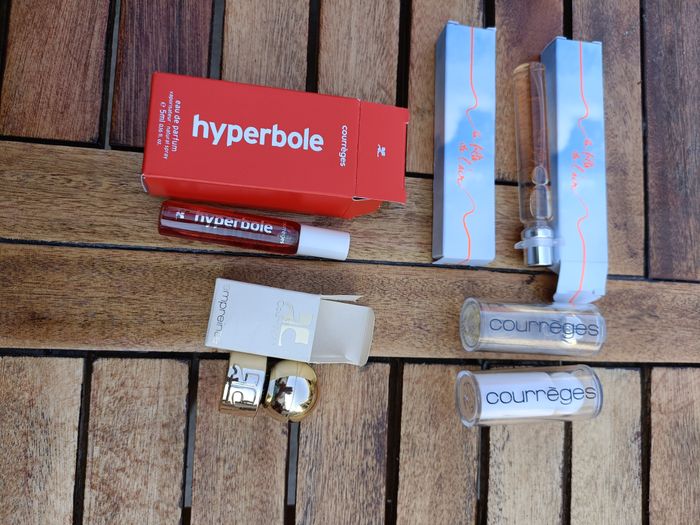 LOT DE 6 MINIATURES COURREGES UNE DE 6ML, DEUX DE 8,5ML, DEUX DE 5ML, UNE de 3ML - photo numéro 2