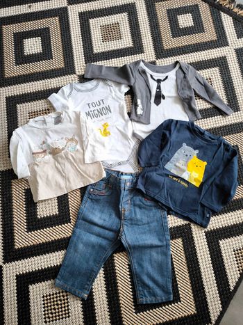 Lot bébé 6 mois obaibi, Disney, Gémo et charanga