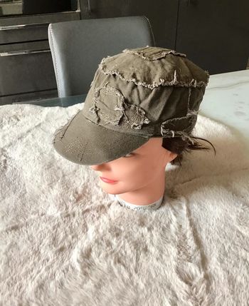 Casquette kaki taille unique effet déchiré 100% Coton (0623)