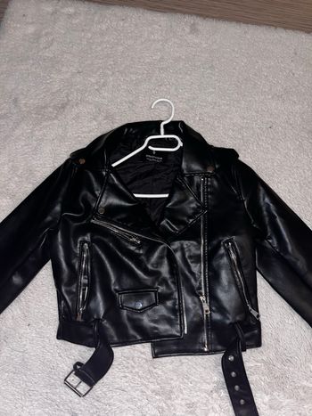 Veste en cuir noir